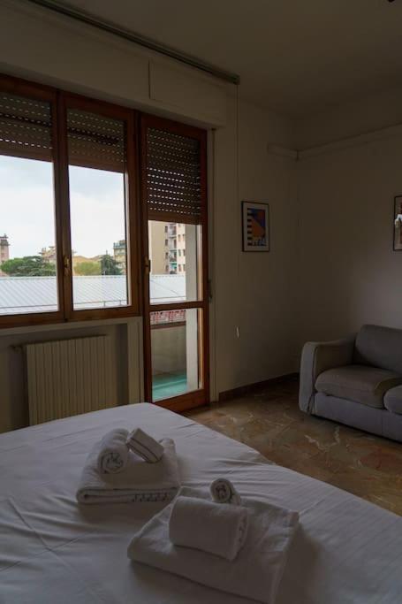 Fanciful 2-Br Outside Ztl Apartment Firenze Bagian luar foto