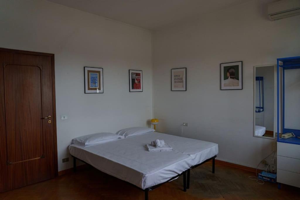 Fanciful 2-Br Outside Ztl Apartment Firenze Bagian luar foto